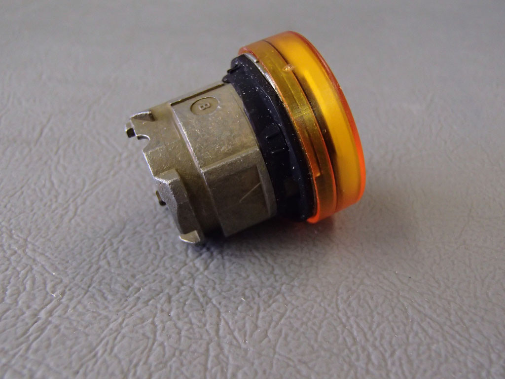 TÉLÉMÉCANIQUE  ZB4BV053