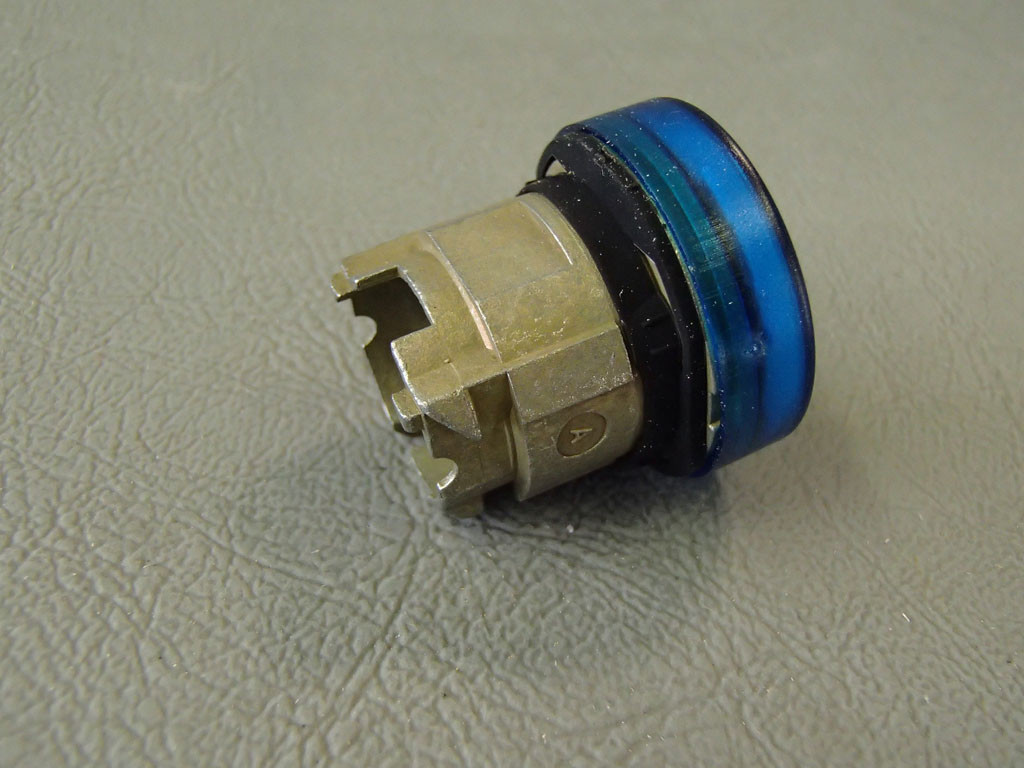 TÉLÉMÉCANIQUE  ZB4BV063