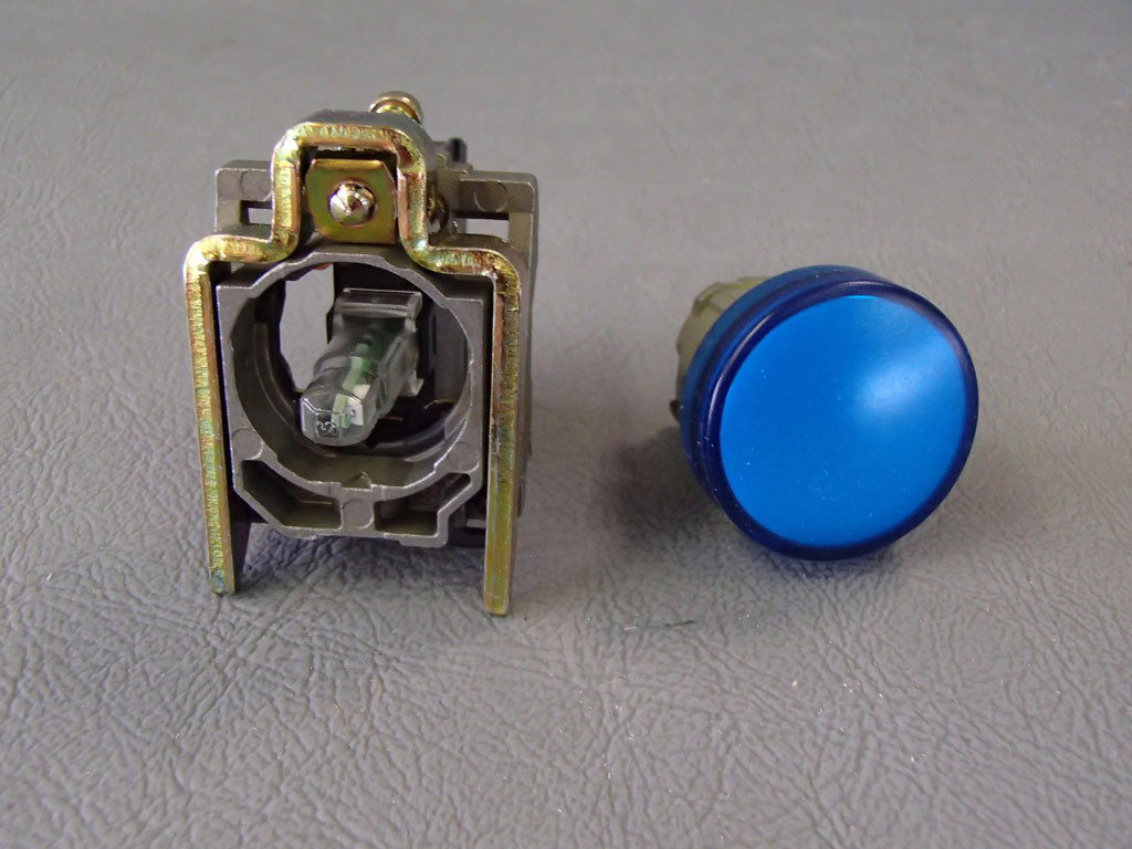 TÉLÉMÉCANIQUE  XB4BVB6