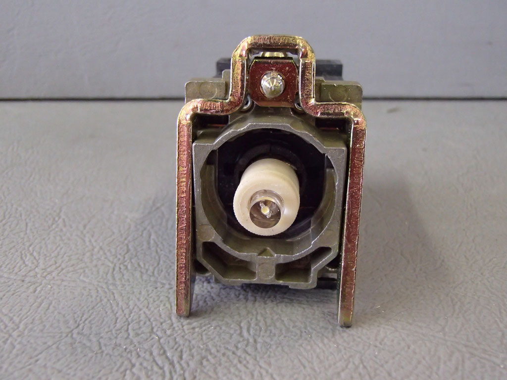 TÉLÉMÉCANIQUE  ZB4BV3D1