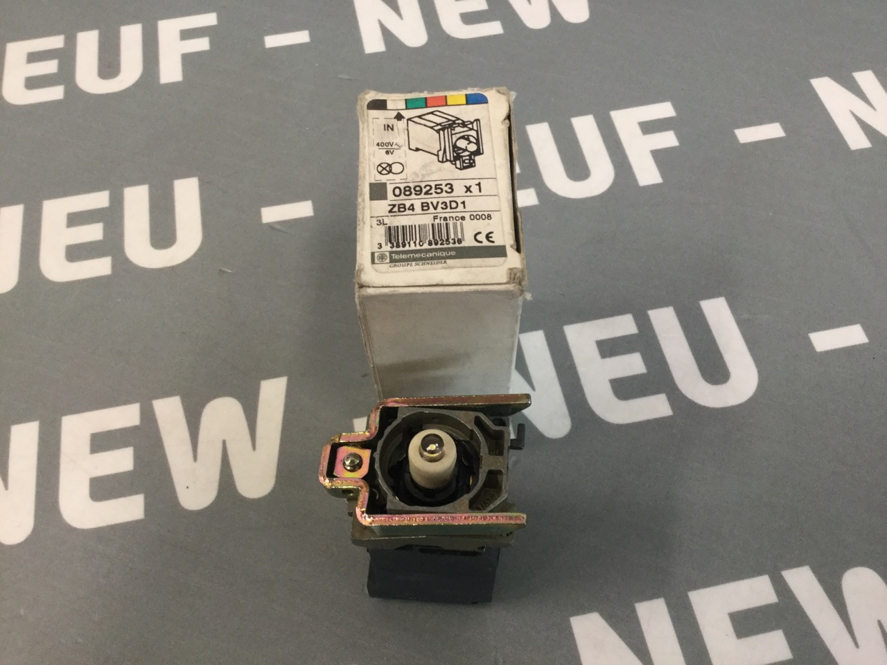 TÉLÉMÉCANIQUE  ZB4BV3D1