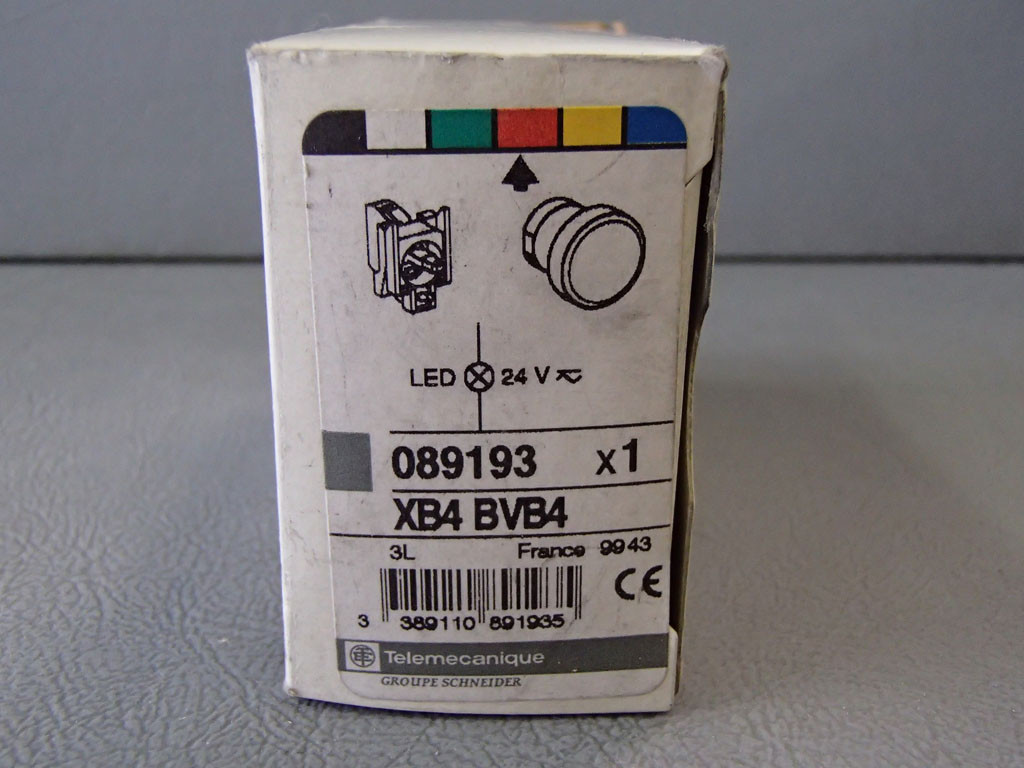 TÉLÉMÉCANIQUE  XB4BVB4