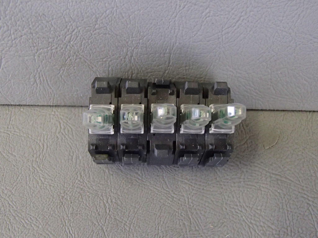 TÉLÉMÉCANIQUE  ZBVB44