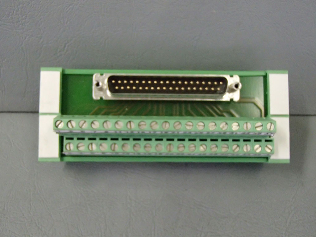 PHOENIX CONTACT UM45-D37SUB/S