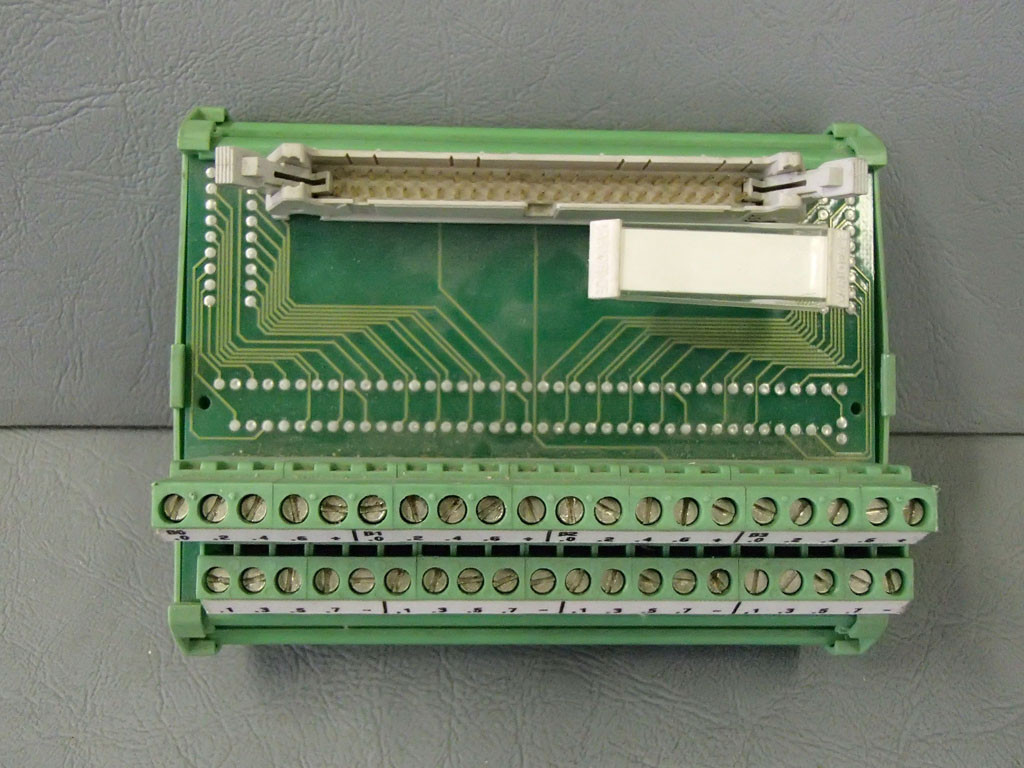 PHOENIX CONTACT FLKM50/PLC