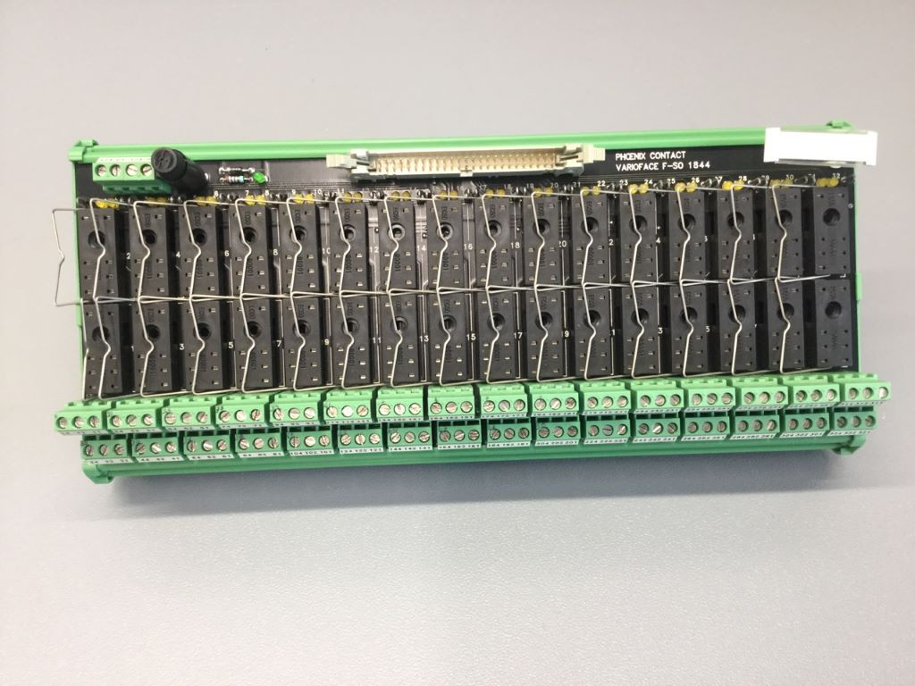 PHOENIX CONTACT  UM320-G24/1/DC/PLC/F-SO1844