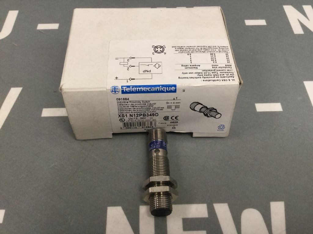TÉLÉMÉCANIQUE  XS1N12PB349D