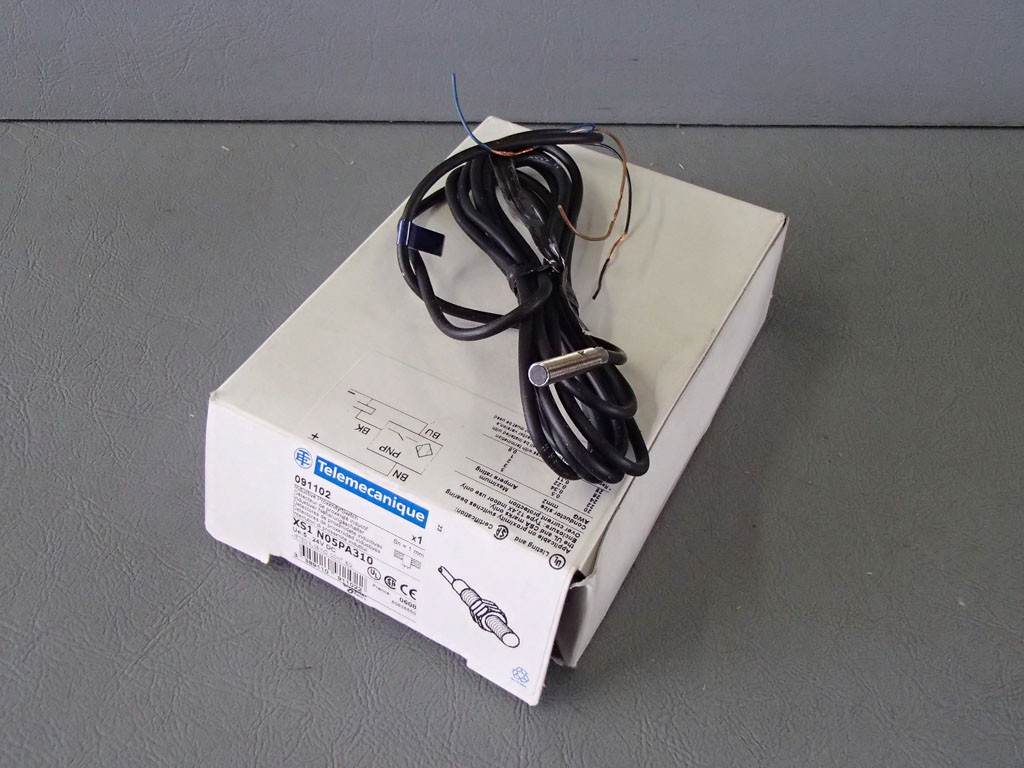 TÉLÉMÉCANIQUE  XS1N05PA310