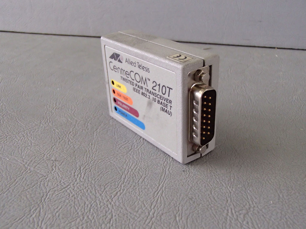 ALLIED TELESIS CENTRECOM210T