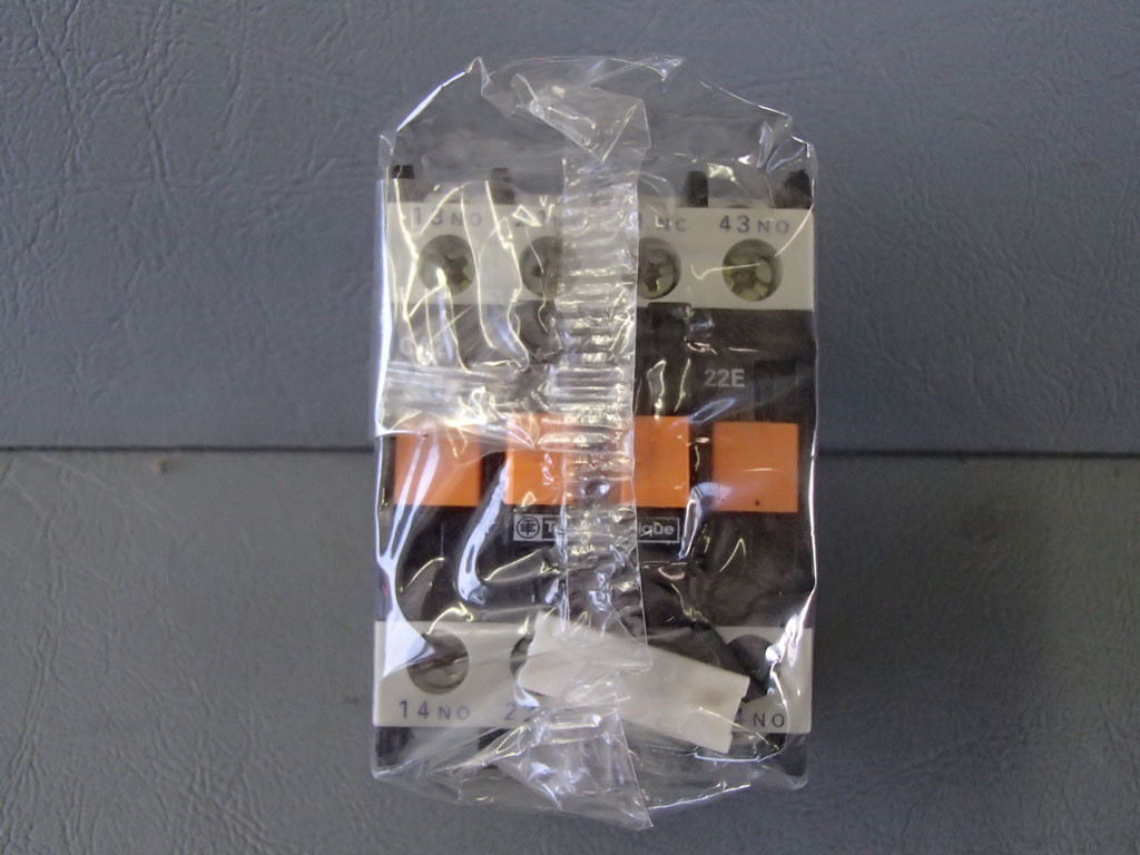 TÉLÉMÉCANIQUE  CA2DN22F7