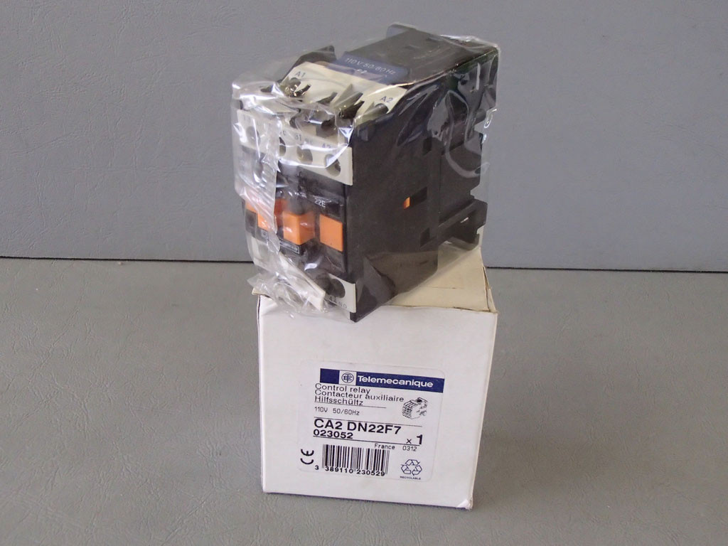 TÉLÉMÉCANIQUE  CA2DN22F7
