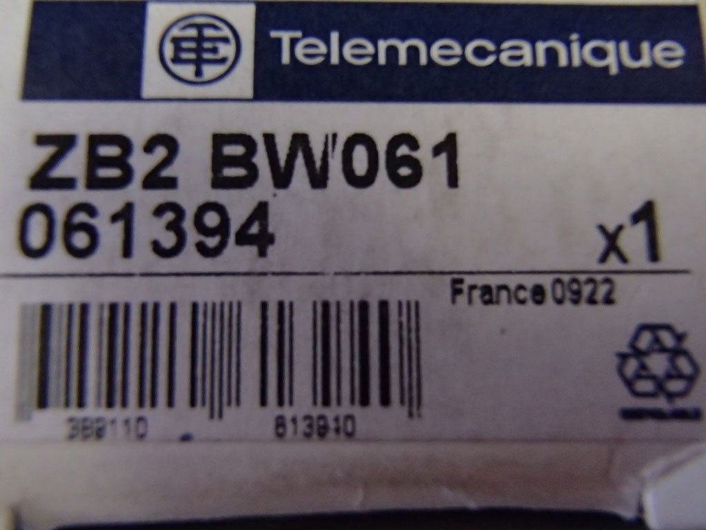 TÉLÉMÉCANIQUE  ZB2BW061