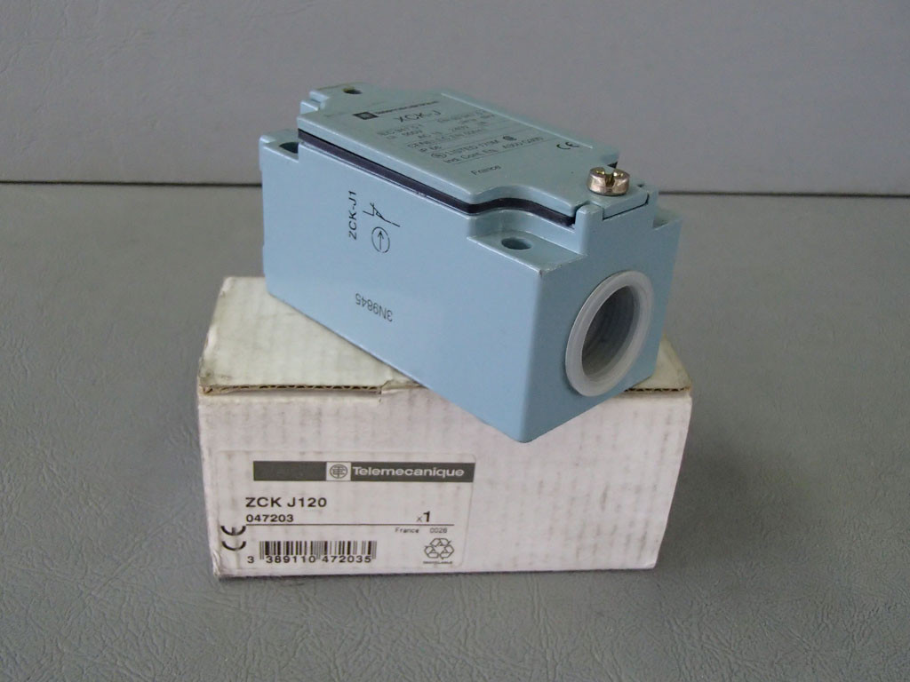 TÉLÉMÉCANIQUE  ZCKJ1