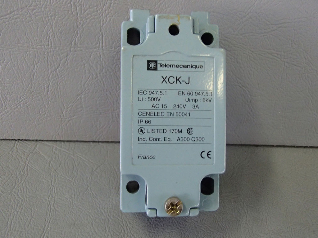 TÉLÉMÉCANIQUE  ZCKJ1