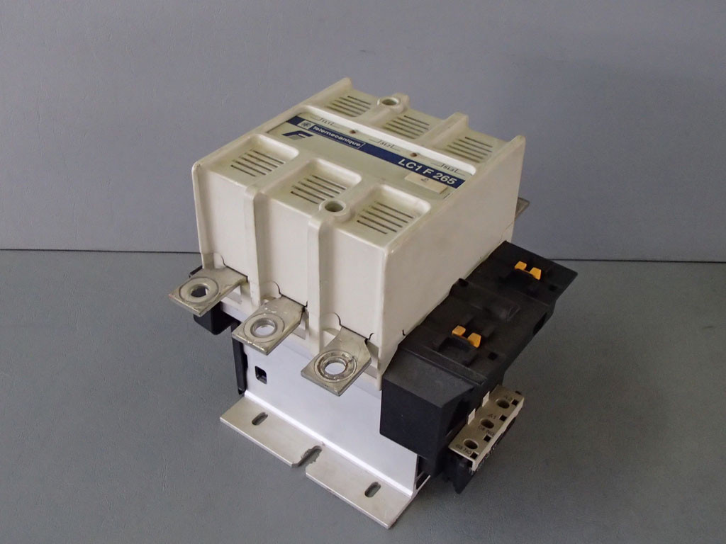 TÉLÉMÉCANIQUE  LC1F265