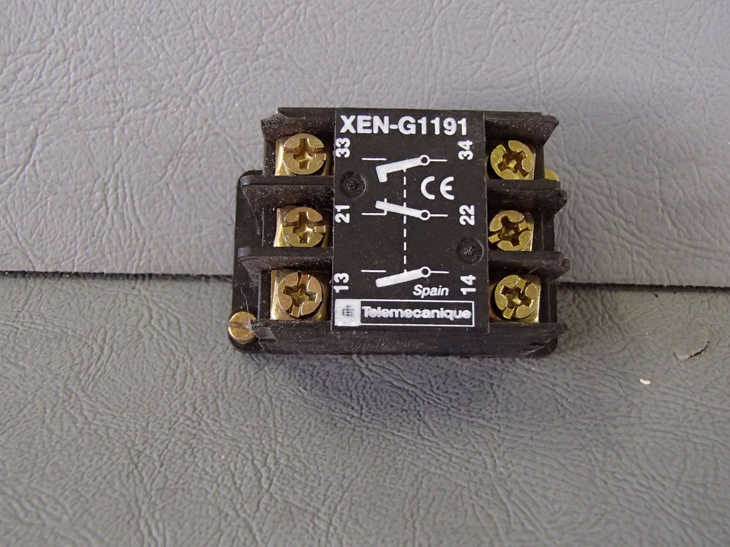 TÉLÉMÉCANIQUE  XEN-G1191