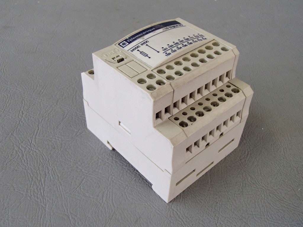 TÉLÉMÉCANIQUE  ABE7-H20E000