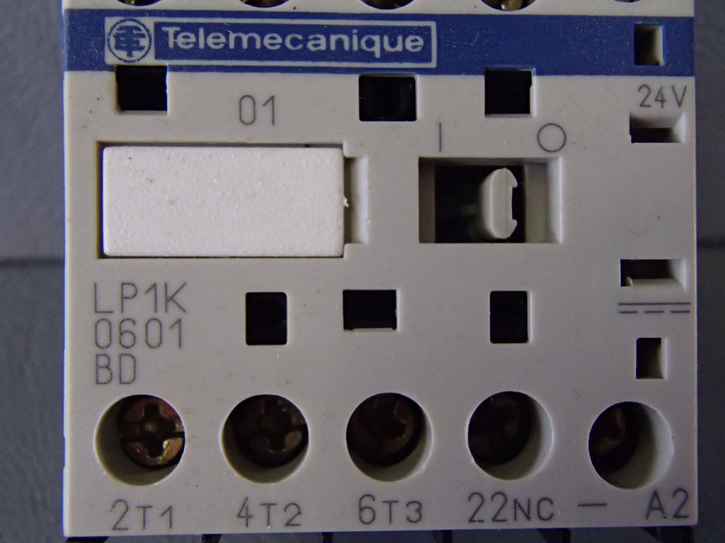 TÉLÉMÉCANIQUE  LP1K0601BD