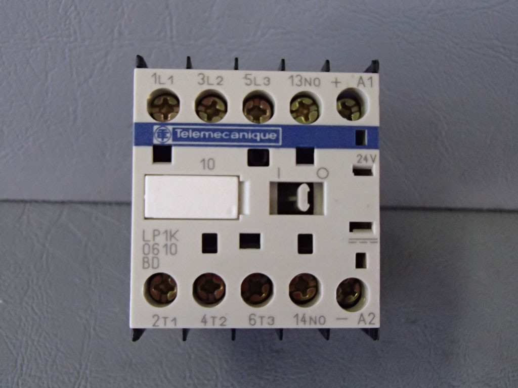 TÉLÉMÉCANIQUE  LP1K0610BD