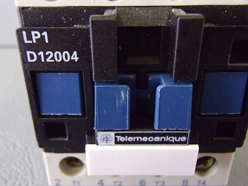 TÉLÉMÉCANIQUE  LP1D12004