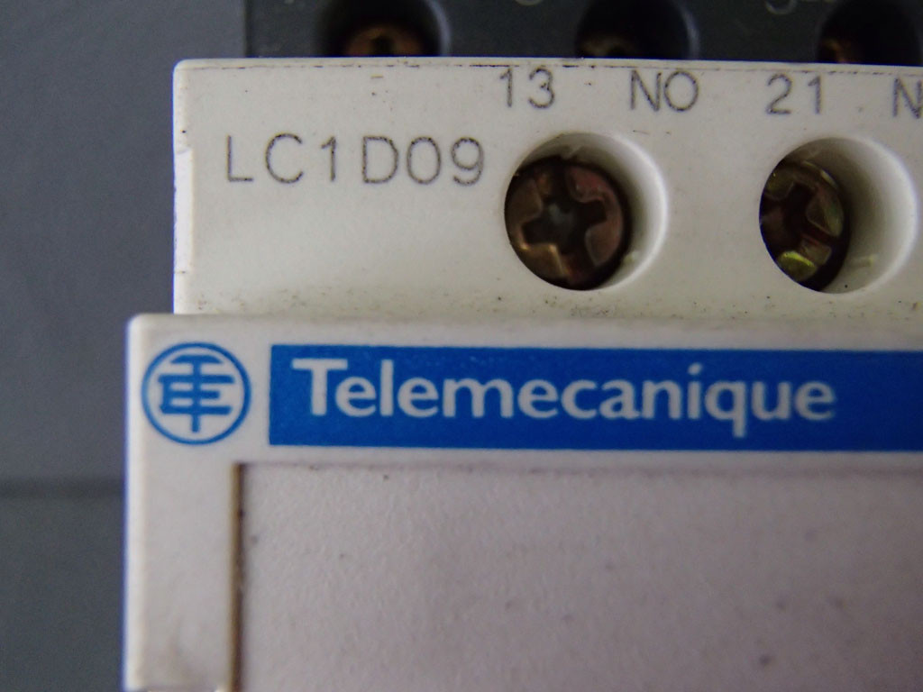 TÉLÉMÉCANIQUE  LC2D09E7