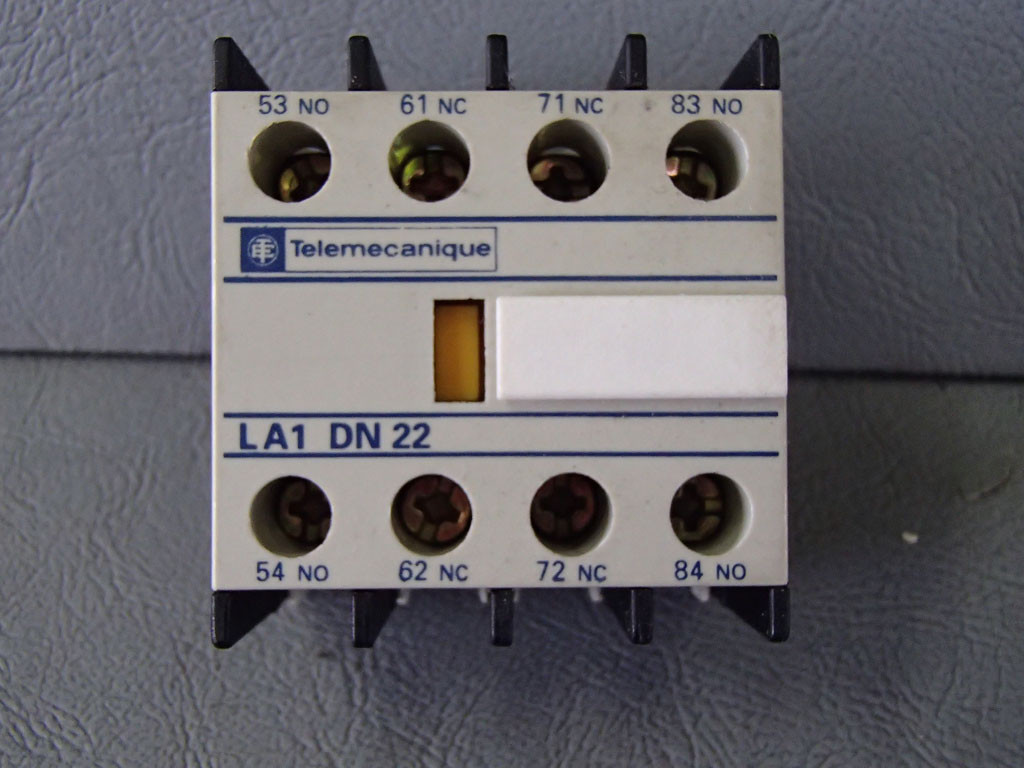 TÉLÉMÉCANIQUE  LA1DN22