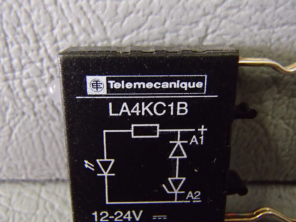 TÉLÉMÉCANIQUE  LA4KC1B