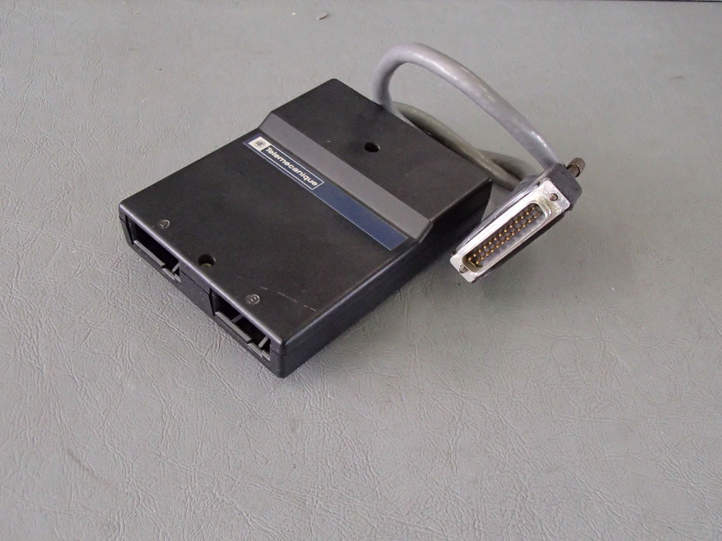 TÉLÉMÉCANIQUE  TSXSCC02