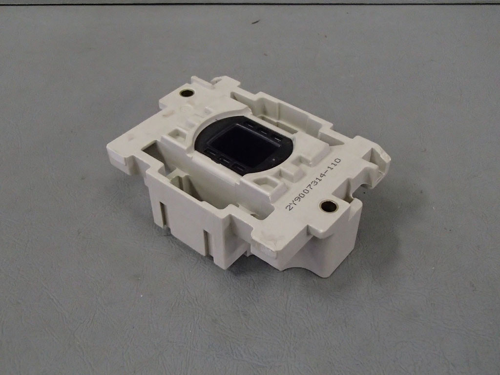 TÉLÉMÉCANIQUE  LX6D40110