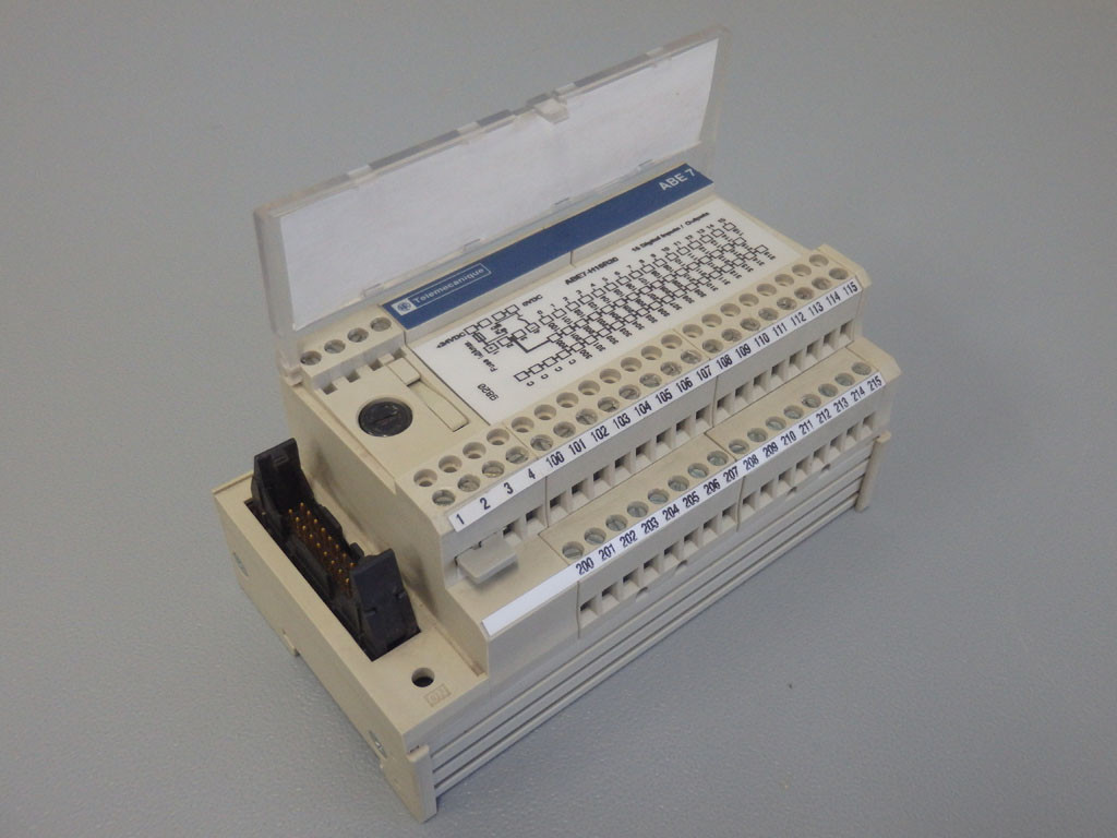 TÉLÉMÉCANIQUE  ABE7-H16R30