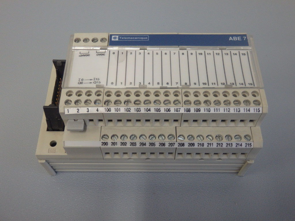 TÉLÉMÉCANIQUE  ABE7-H16R30