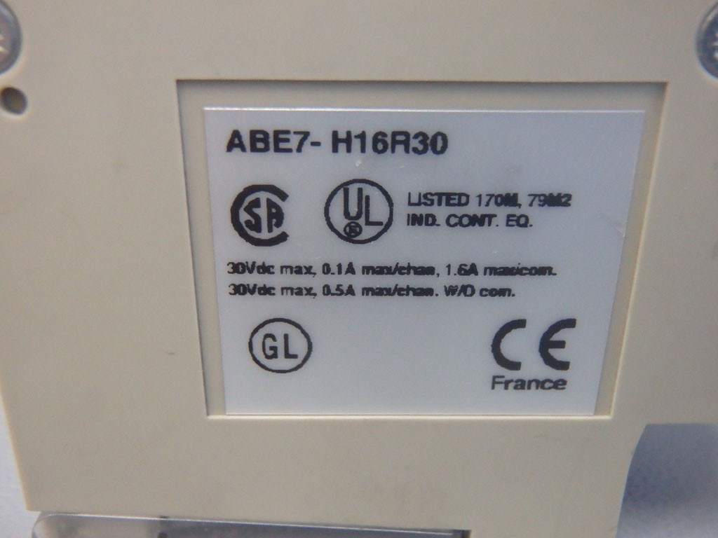 TÉLÉMÉCANIQUE  ABE7-H16R30