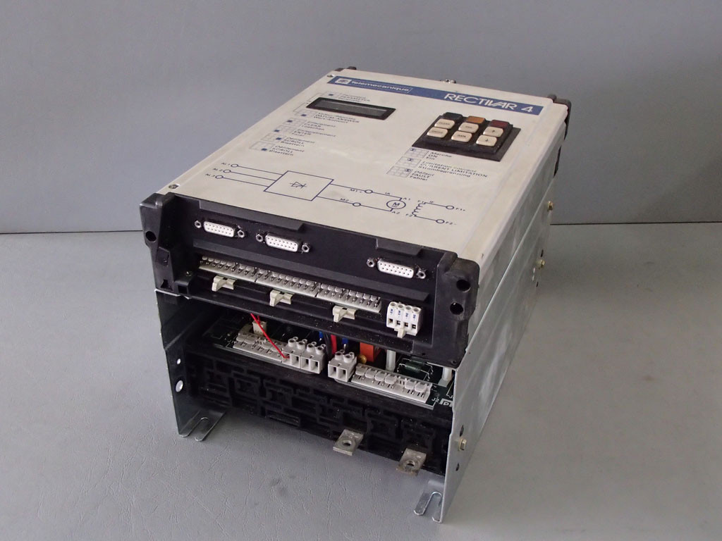 TÉLÉMÉCANIQUE  RTV84D32Q