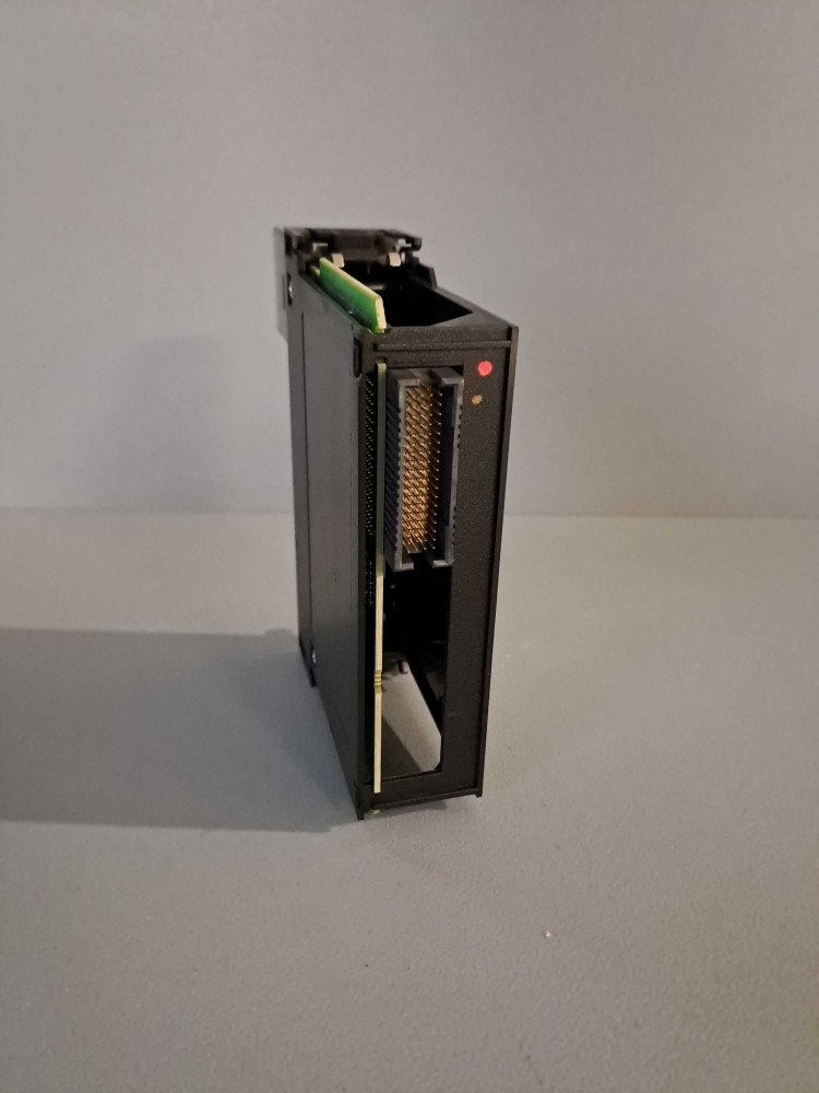 ALLEN-BRADLEY  1756-IB32