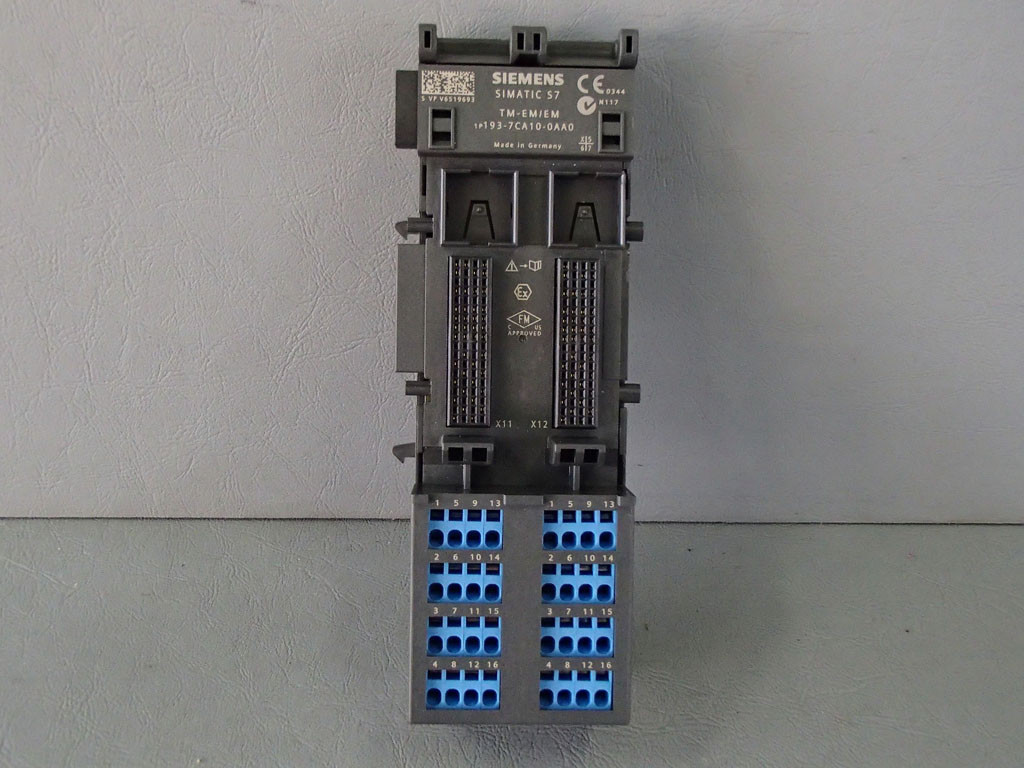 SIEMENS 6ES7193-7CA10-0AA0