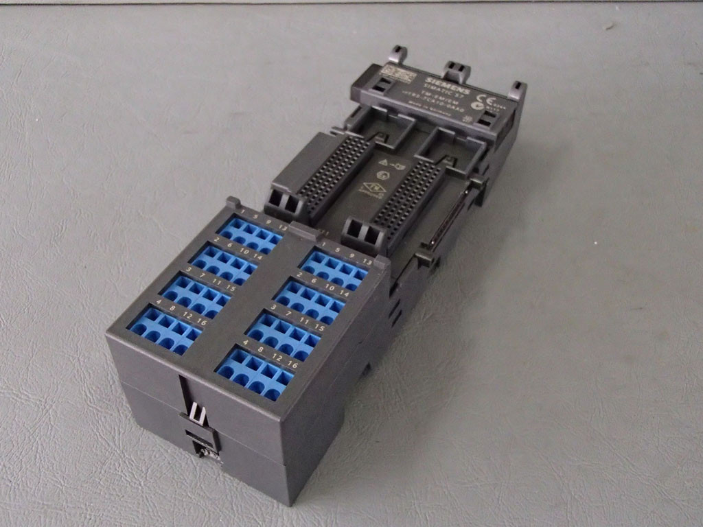 SIEMENS 6ES7193-7CA10-0AA0