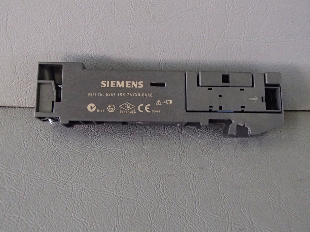 SIEMENS 6ES7193-7AXX0-0AA0