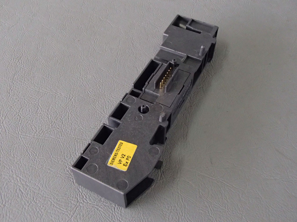 SIEMENS 6ES7193-7AXX0-0AA0