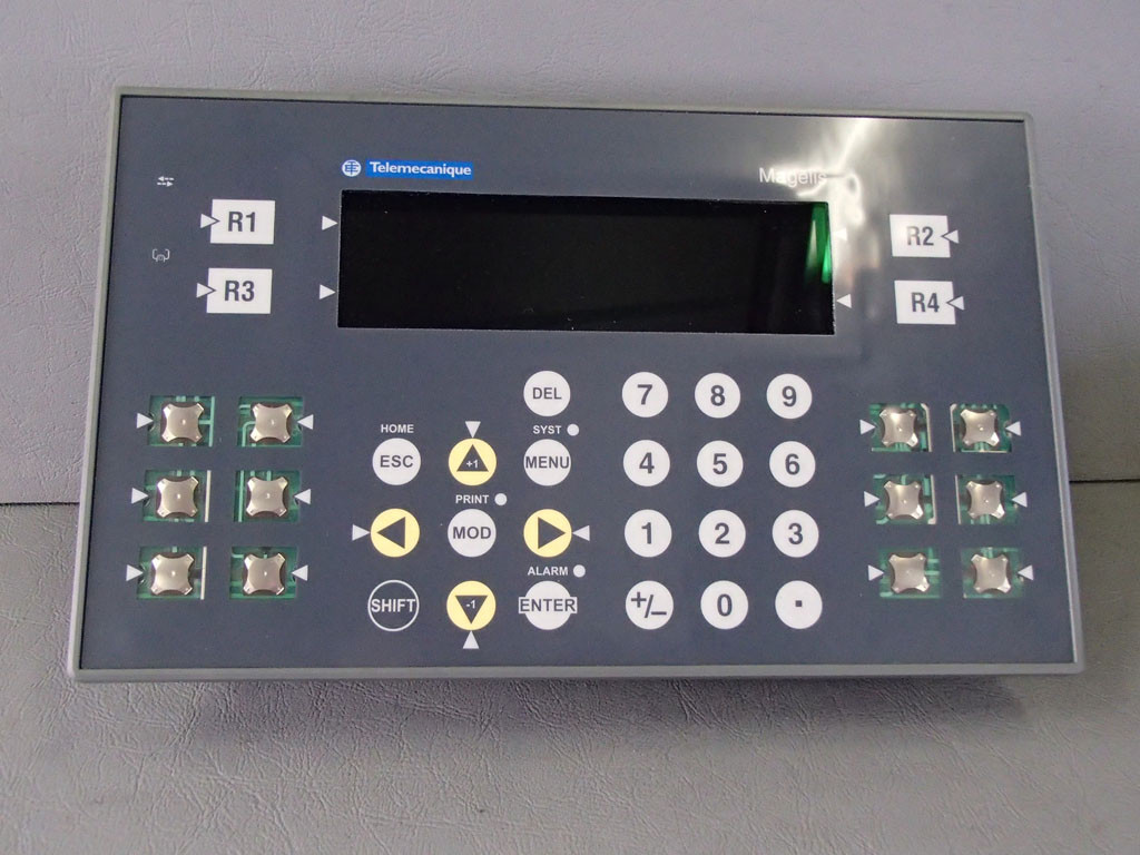 TÉLÉMÉCANIQUE  XBT-PM027010