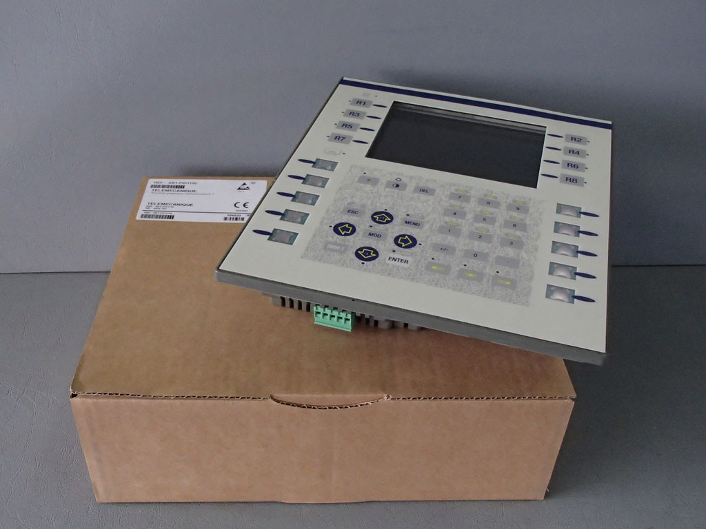 TÉLÉMÉCANIQUE  XBT-F011110