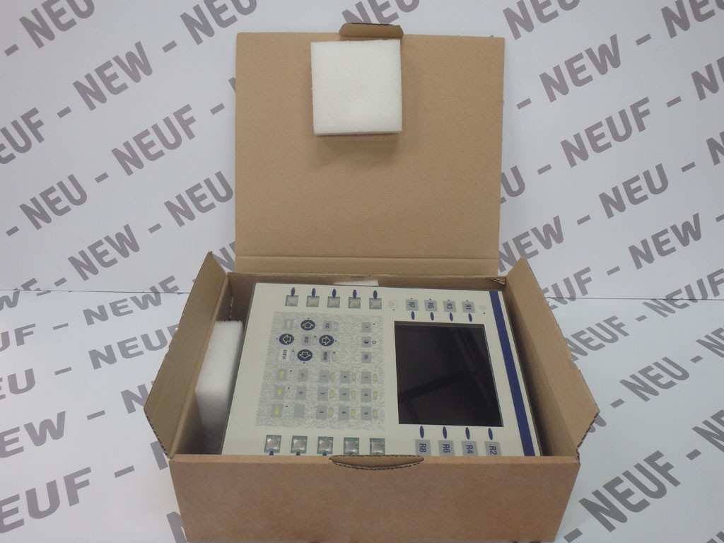 TÉLÉMÉCANIQUE  XBT-F011110