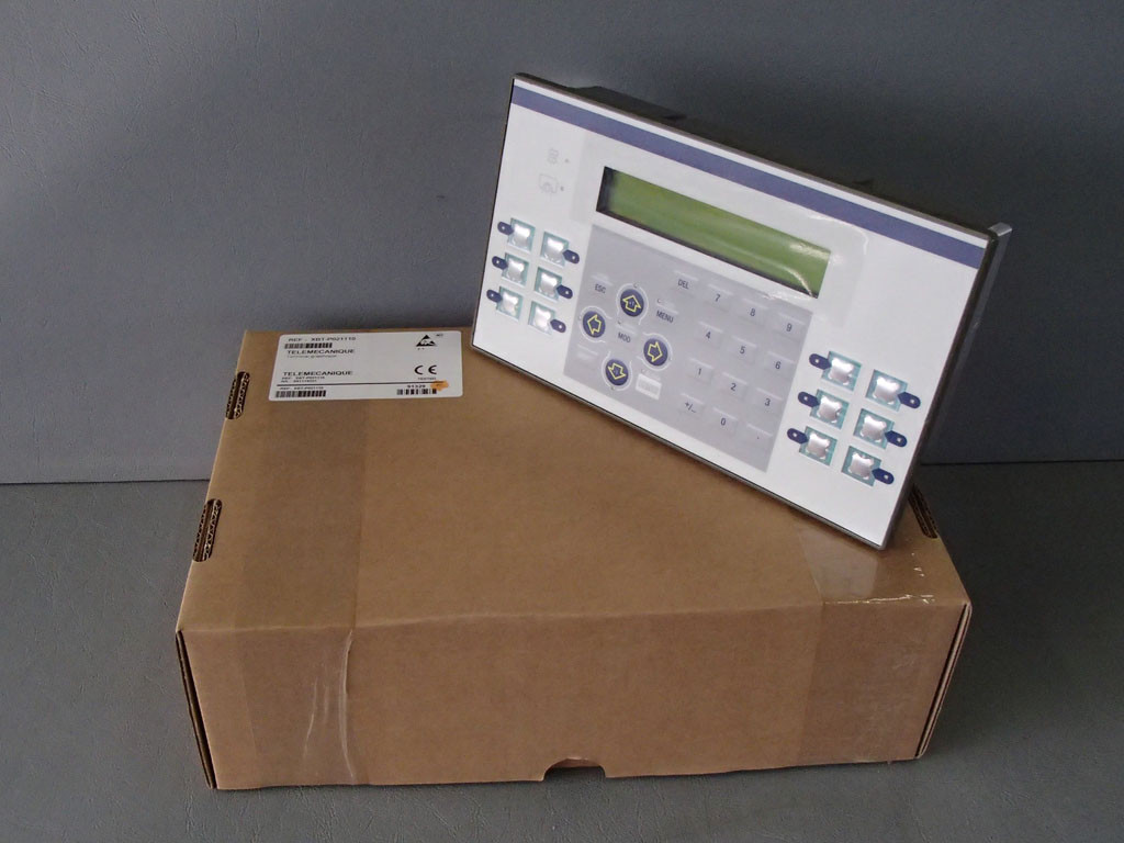 TÉLÉMÉCANIQUE  XBT-P021110