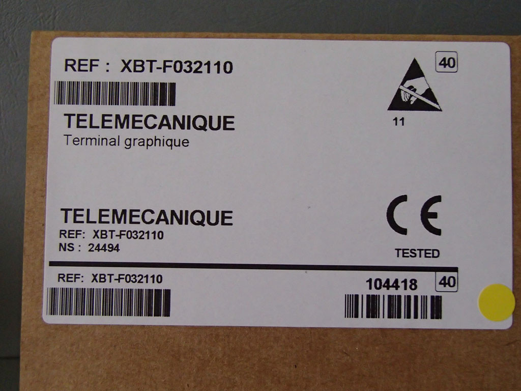 TÉLÉMÉCANIQUE  XBTF032110