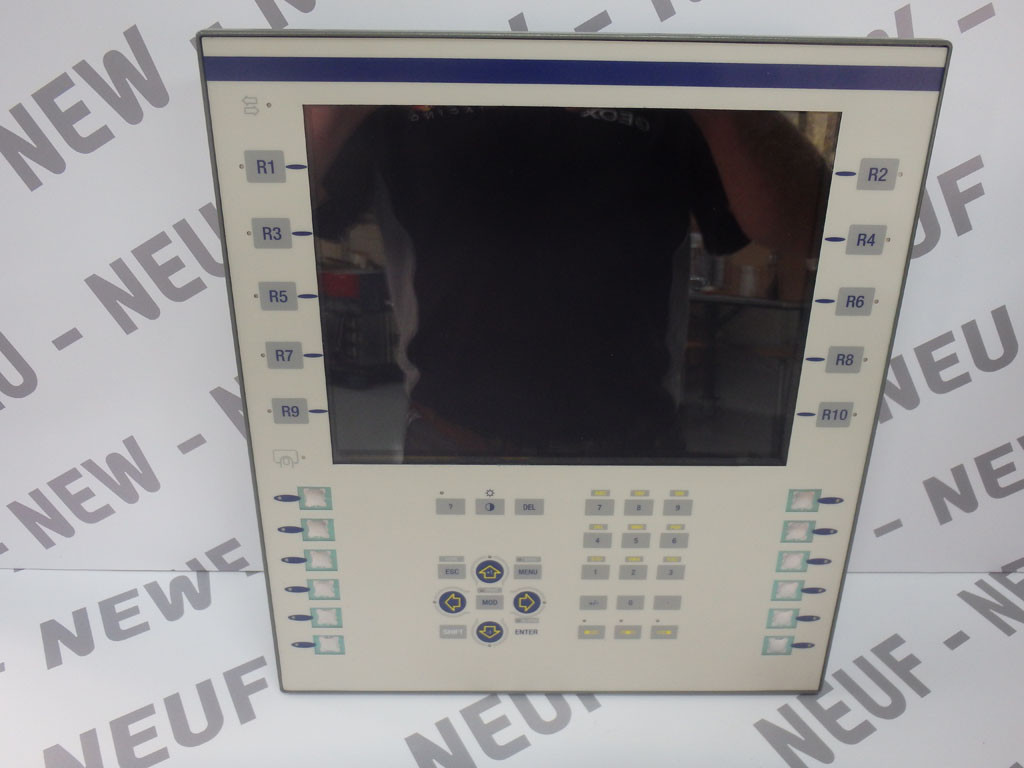 TÉLÉMÉCANIQUE  XBT-F024510