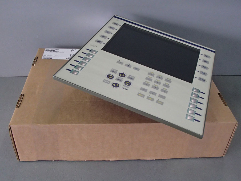 TÉLÉMÉCANIQUE  XBT-F024310