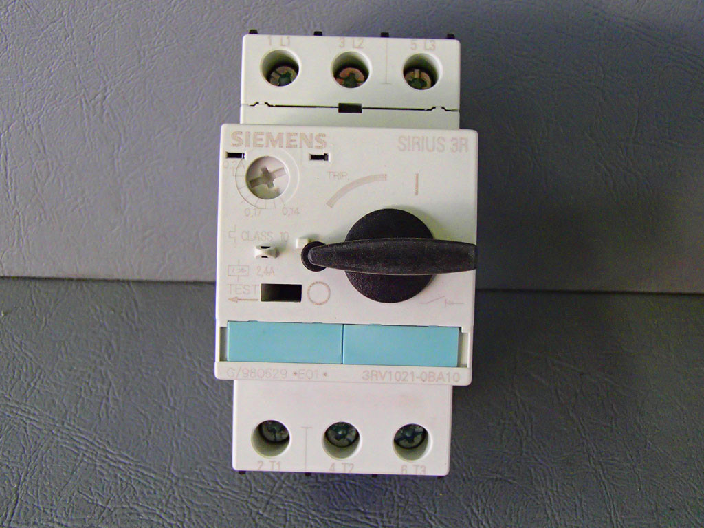 SIEMENS 3RV1021-0BA10