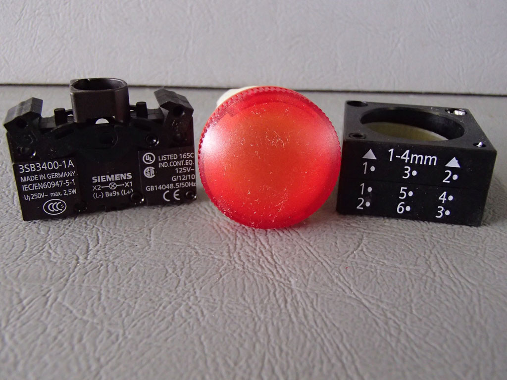 SIEMENS 3SB3204-6AA20