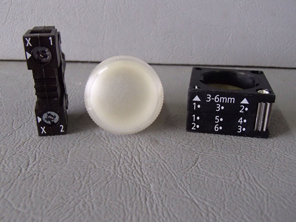 SIEMENS 3SB3252-6AA70