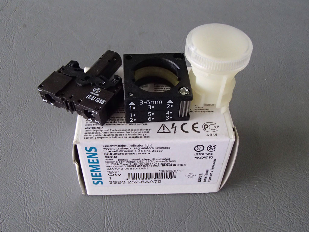 SIEMENS 3SB3252-6AA70