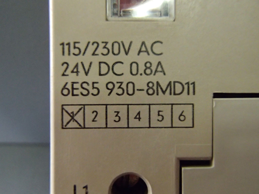 SIEMENS 6ES5930-8MD11